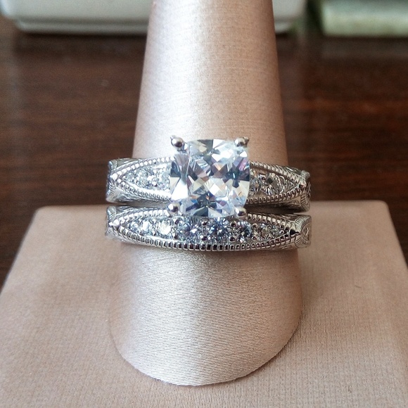 Xavier CZ Ring Set - Picture 2 of 5